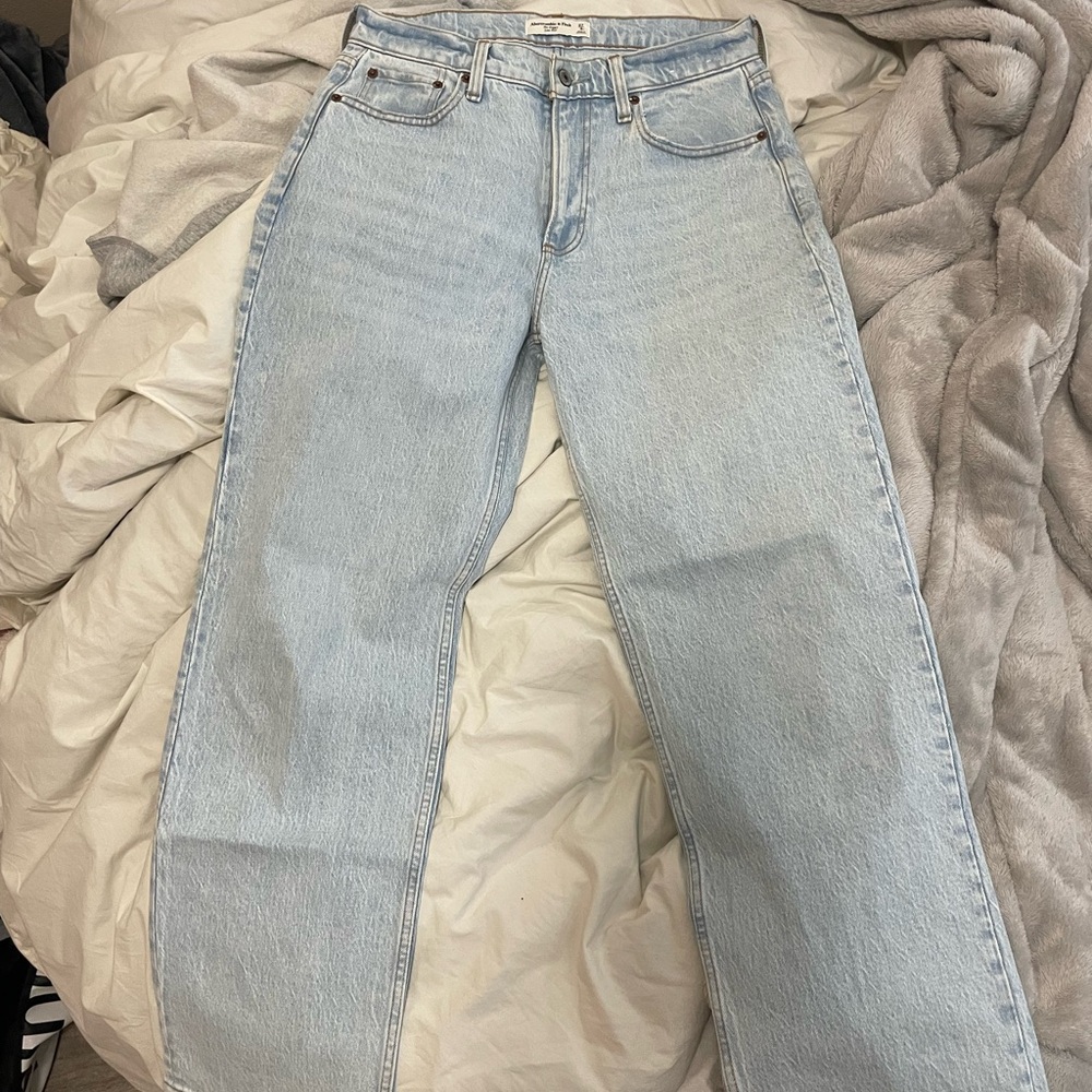 Abercrombie low rise baggy jeans